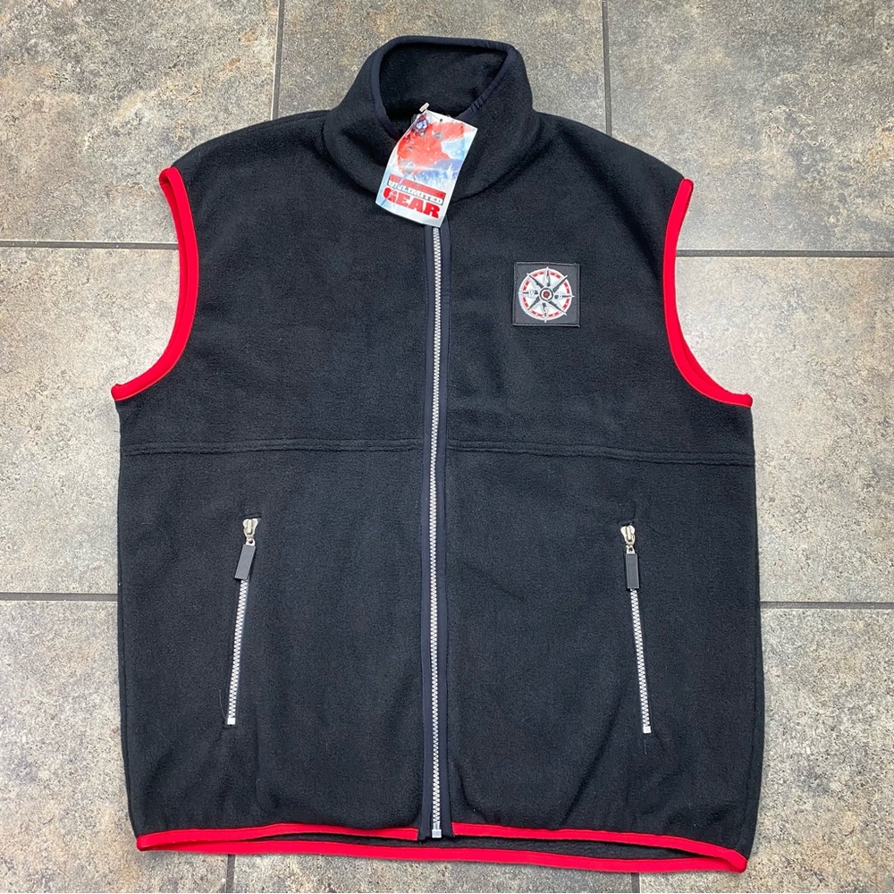 NEW! VTG 1997 Marlboro Unlimited Gear Full Zip Fleece Vest Size Large W/Tags